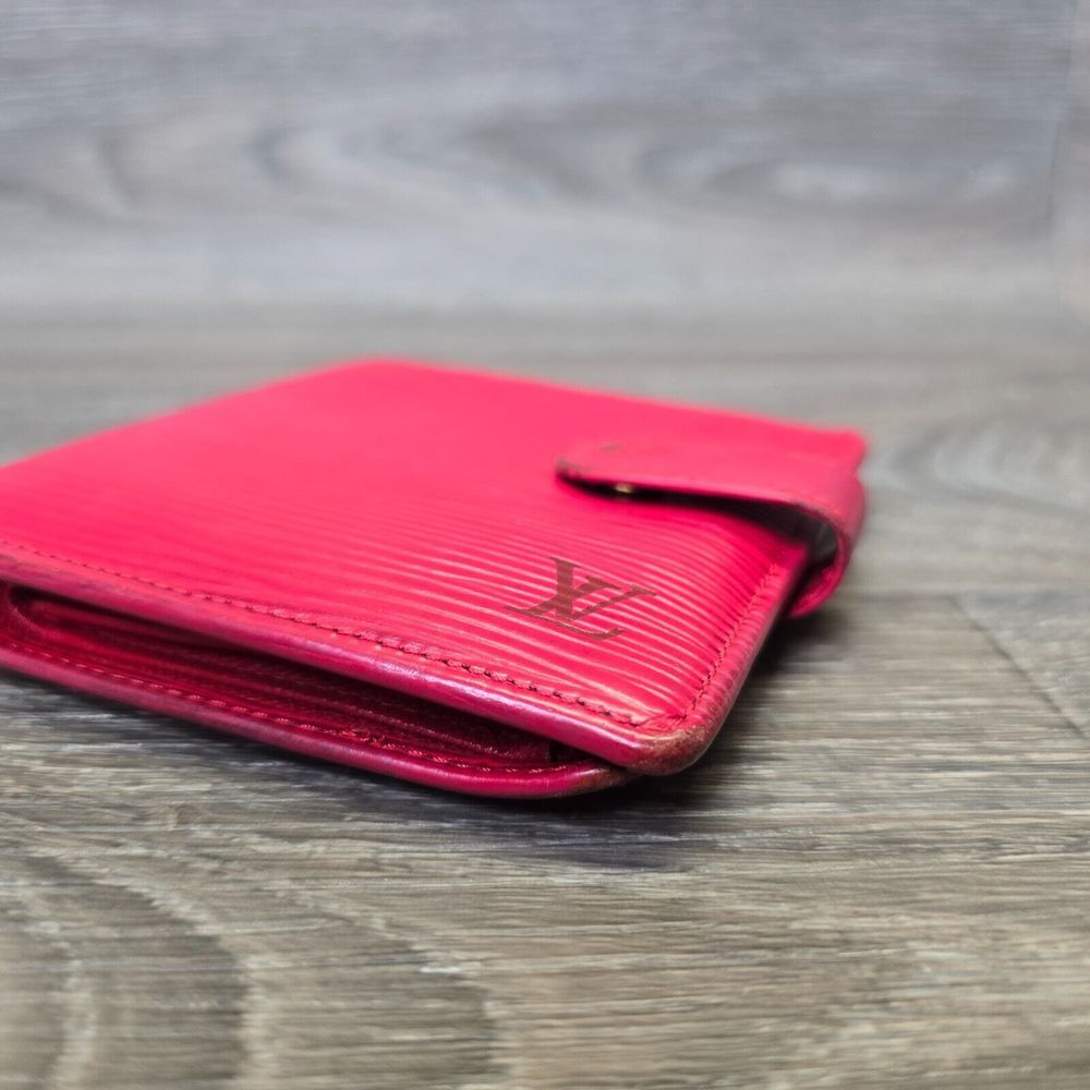 Louis Vuitton Red Leather‎ Epi Leather Bi Fold Wallet Womens - Picture 4 of 16